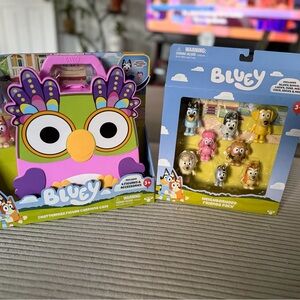 Chattermax Figure Carrying Case and Neighborhood Friends Pack